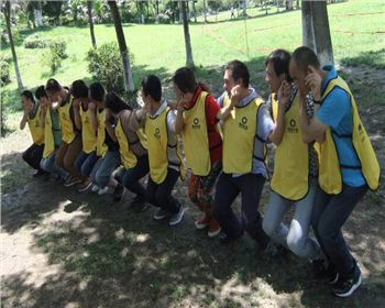 執(zhí)燊團(tuán)隊(duì)團(tuán)結(jié)一心